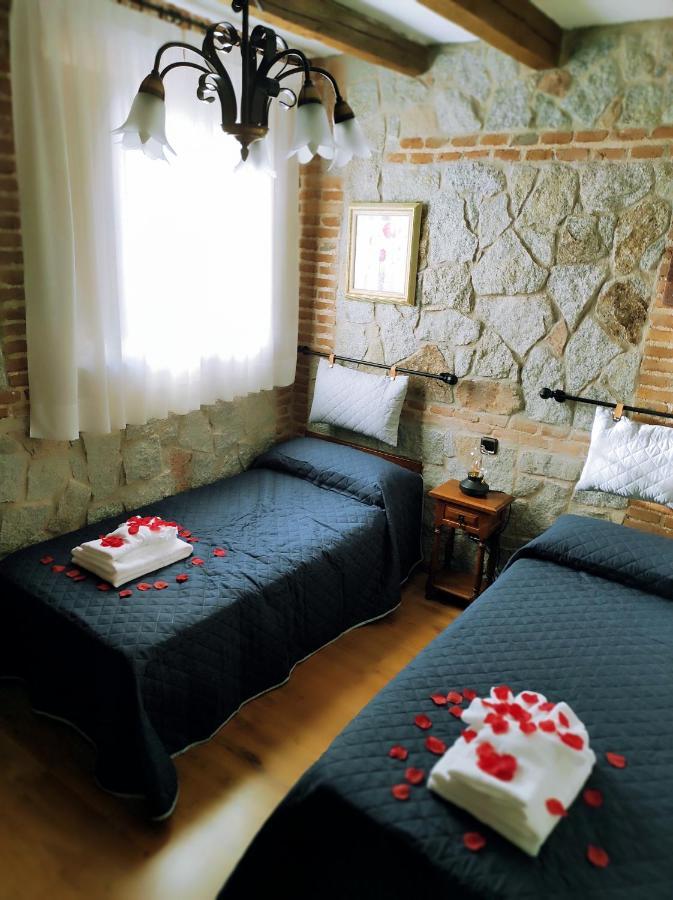 Casa Rural Puerta De Castilla Velayos Екстер'єр фото