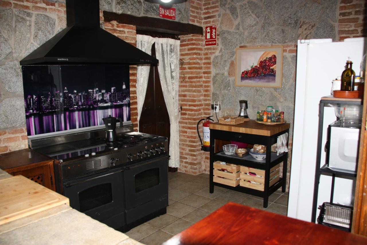 Casa Rural Puerta De Castilla Velayos Екстер'єр фото