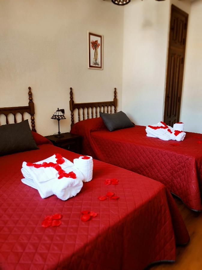Casa Rural Puerta De Castilla Velayos Екстер'єр фото