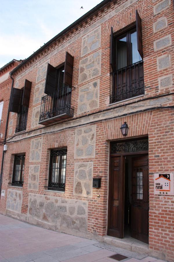 Casa Rural Puerta De Castilla Velayos Екстер'єр фото